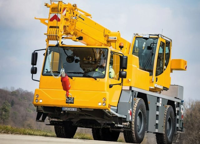 Krane Autokrane Autokran 30t