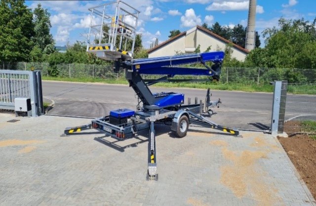 Anhänger-Arbeitsbühne 18,10 m