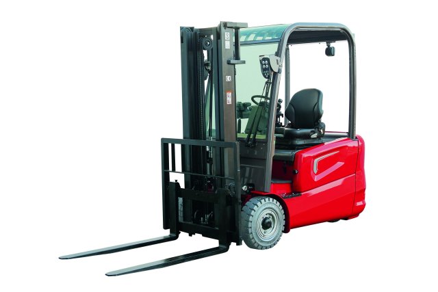 Elektro Stapler 1,5 t Traglast 4,50 m Hubhöhe