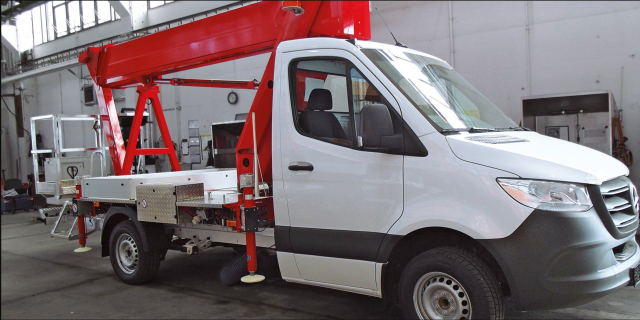 LKW-Arbeitsbühne 22,00 m