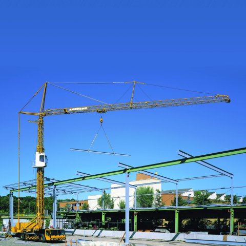 Mobilbaukran Tragkraft 8t - max. 42m Ausladung